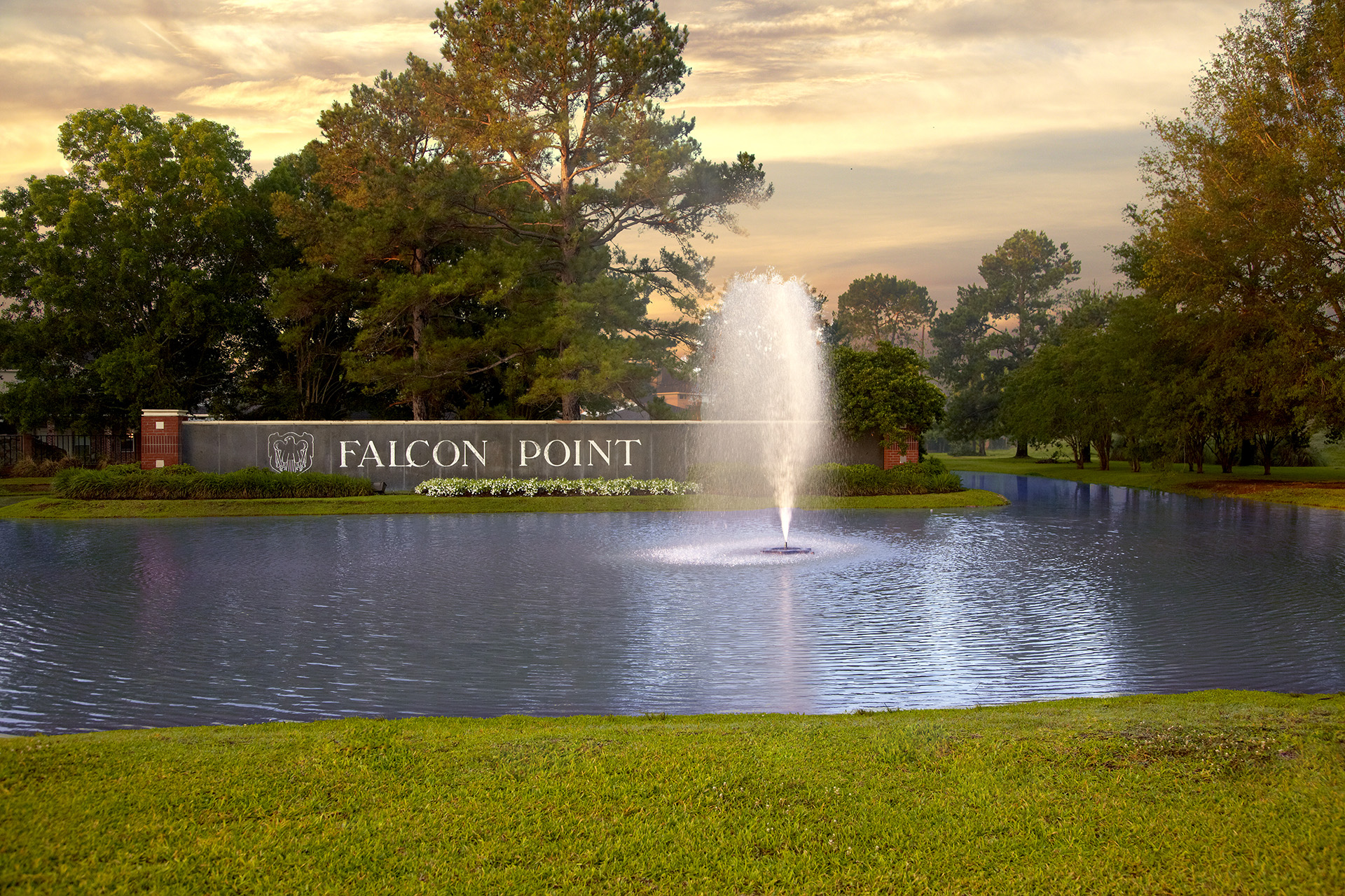 The Club at Falcon Point - Sign